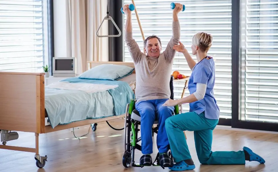 Łóżko rehabilitacyjne do domu – co warto wiedzieć przed zakupem lub wypożyczeniem?